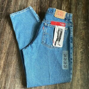 Levi's Women's Relaxed Fit Jeans in Medium Blue Denim